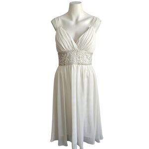 Xscape by Joanna Chen Ivory Beaded V-neck Goddess Dress Sz 6 Date Night Wedding
